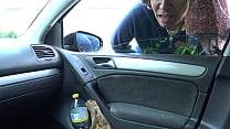 Kurdish woman caught a perverted man masturbating his big cock in public